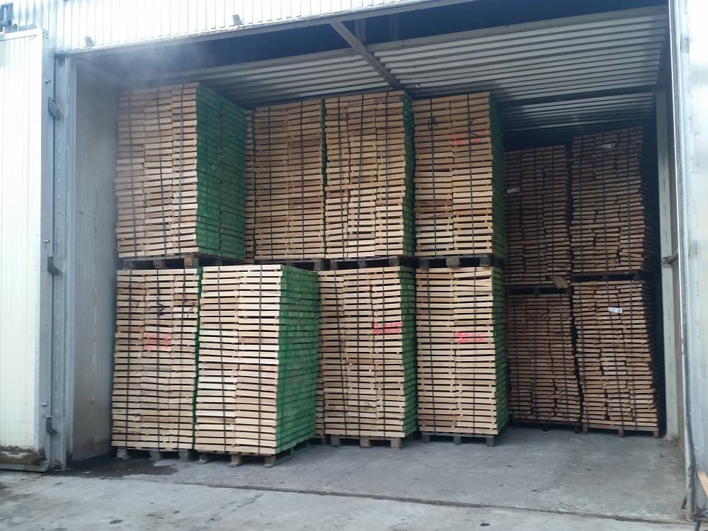 Hrany lepených dosiek