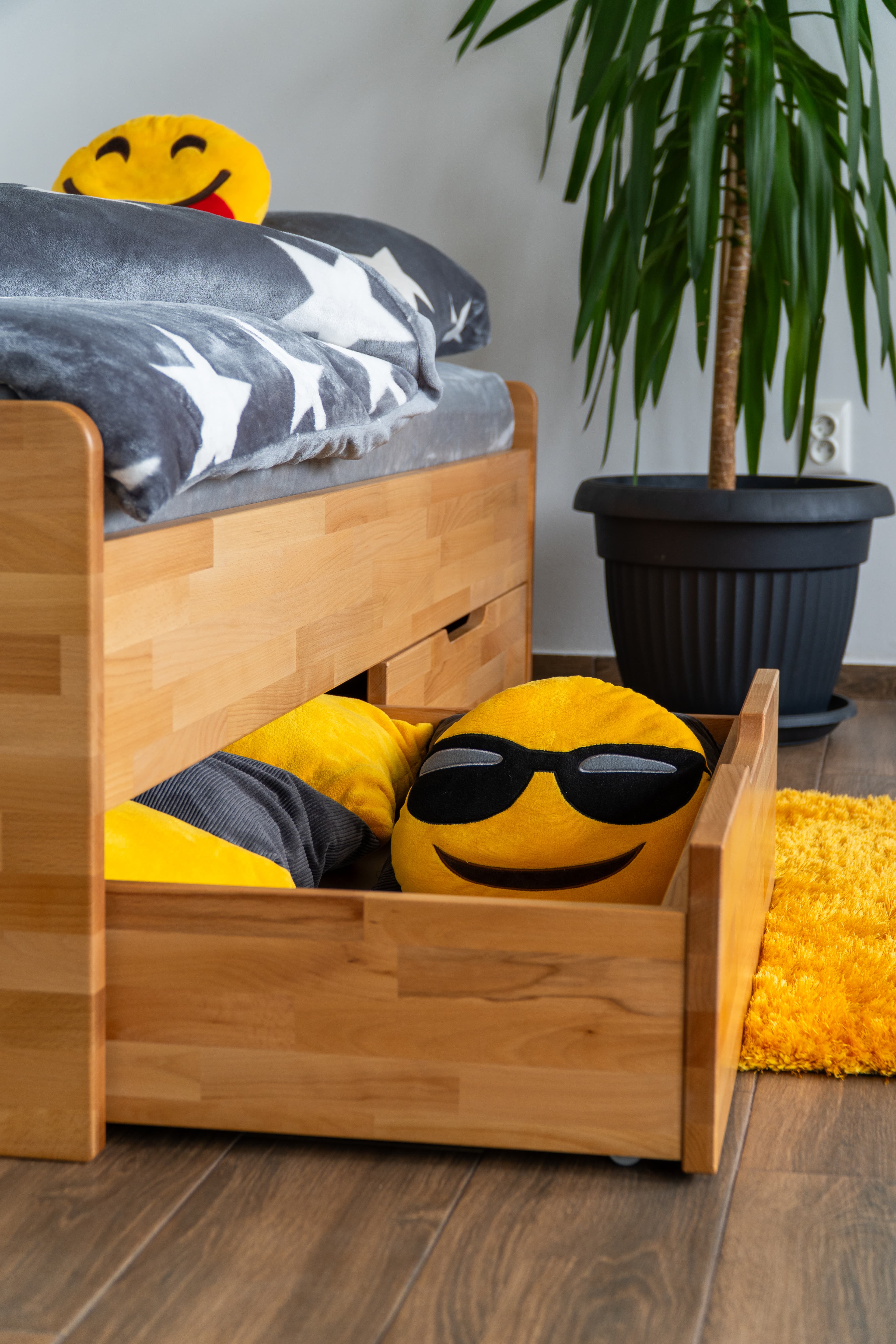 Posteľ Izabel — celkový pohľad